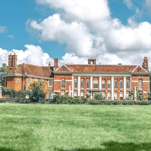 THE PARK LANDS ESSEX in Berkshire