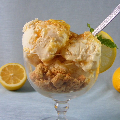 Lemon Cheese Cake With Vanilla Icecream    